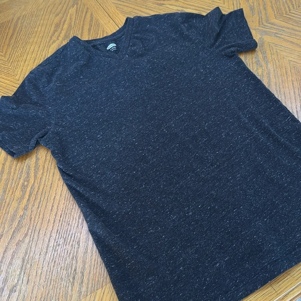 Old Navy short sleeve v neck